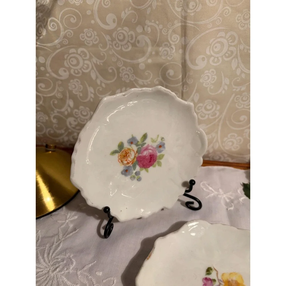 Set of 2 Hand Painted Japan Floral Trinket Dishes – Scalloped Jewelry Trays‎